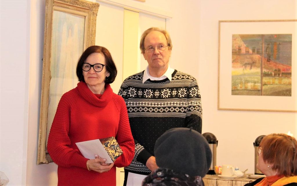 Asikkalassa vietettiin 5. tammikuuta toimistosihteeri Asta Stoltin ja seurakuntamestari Ilmo Lohvansuun eläkekahveja. Kuva: Markus Luukkonen