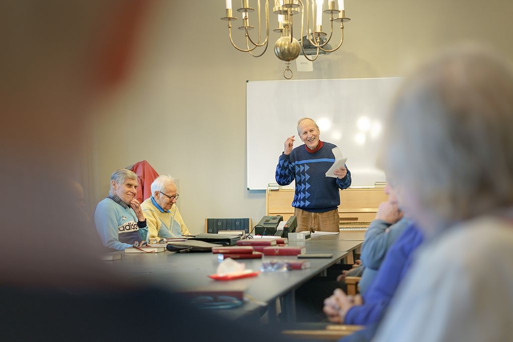 John Laasonen johtaa entisten seurakuntapoikien kuukausittaisia kokoontumisia. Kuva: Jani Mahkonen
