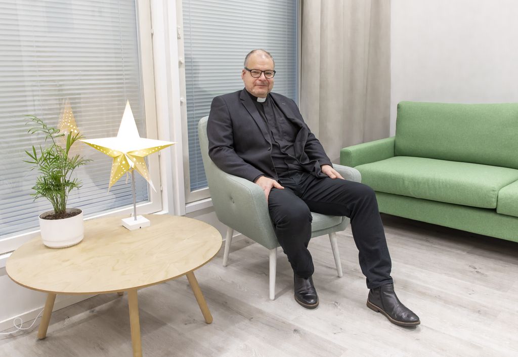 Hannes Wallin on työskennellyt Joutjärven seurakunnan kirkkoherrana joulukuusta 2013 lähtien. Kuva: Markku Lehtinen